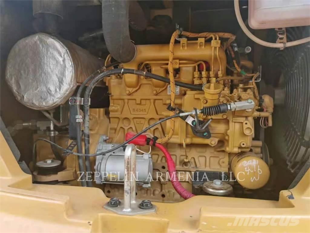 CAT 305.5E2 Paletli ekskavatörler