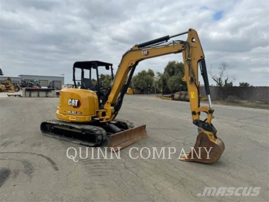 CAT 305.5E2 Paletli ekskavatörler