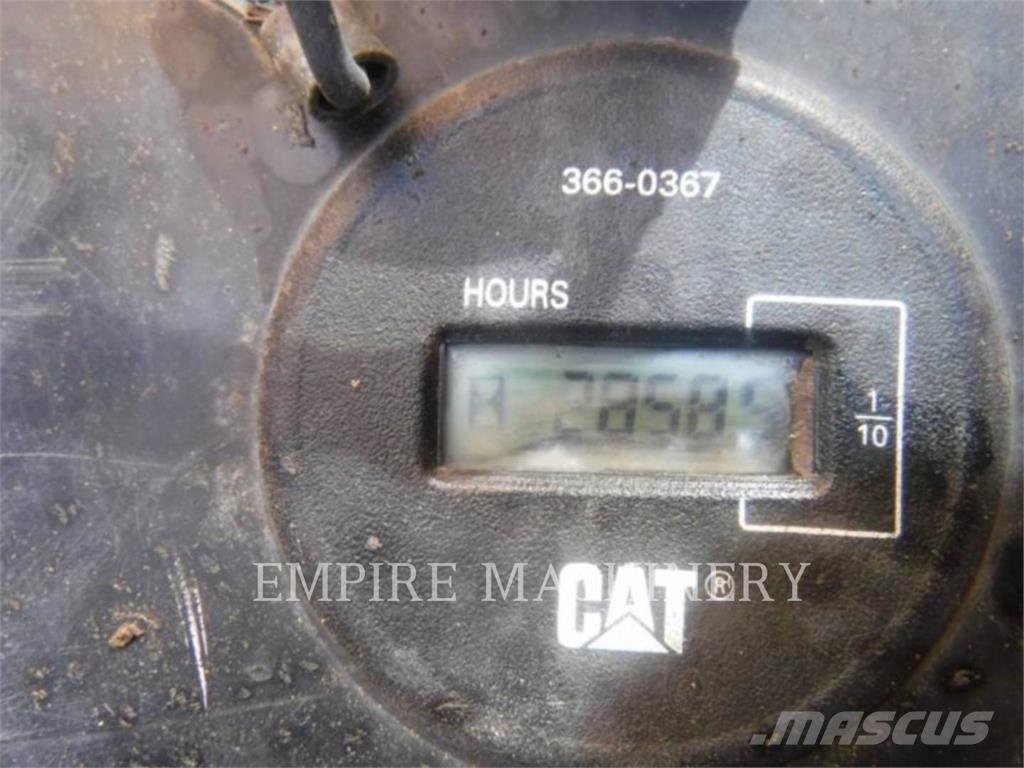 CAT 305.5E2 Paletli ekskavatörler