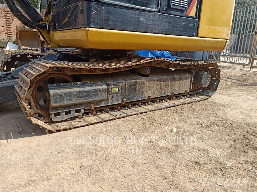 CAT 305.5E2 Paletli ekskavatörler