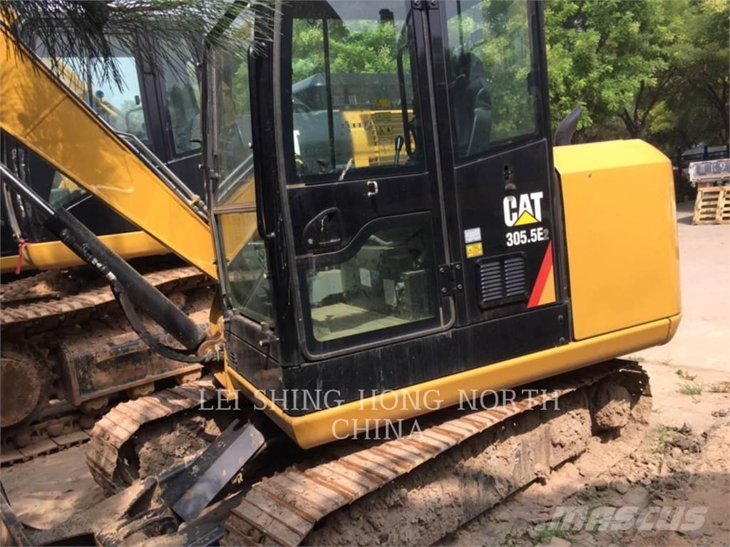 CAT 305.5E2 Paletli ekskavatörler