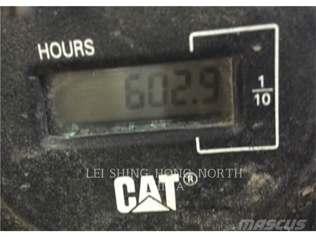 CAT 305.5E2 Paletli ekskavatörler