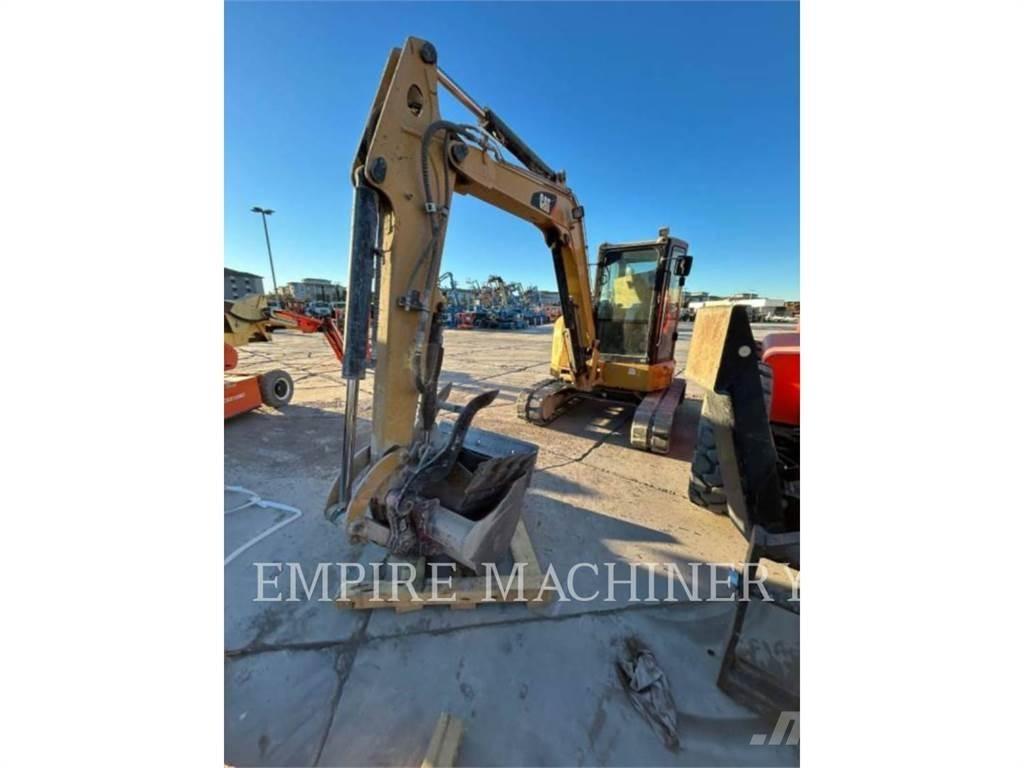 CAT 305.5E2 CA Paletli ekskavatörler