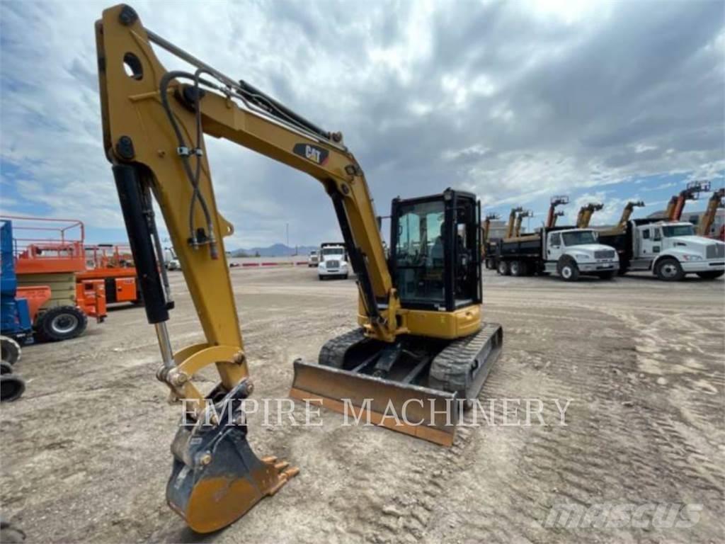 CAT 305.5E2 CA Paletli ekskavatörler
