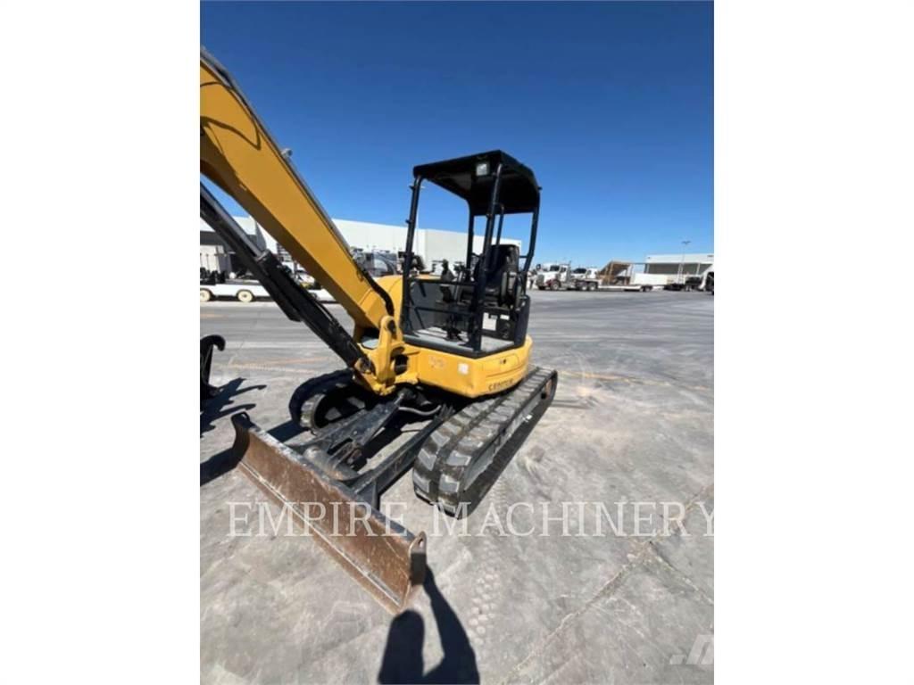 CAT 305.5E2 OR Paletli ekskavatörler