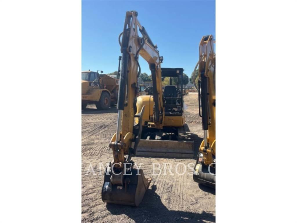CAT 305.5E2 OS Paletli ekskavatörler