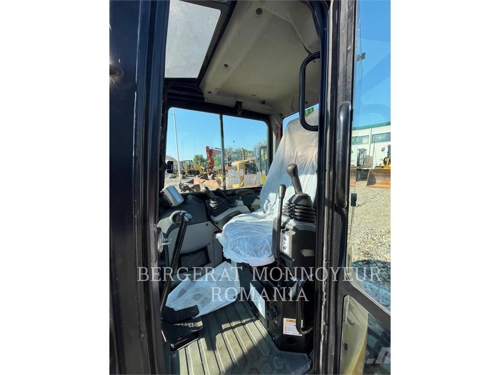 CAT 305.5E2CR Paletli ekskavatörler
