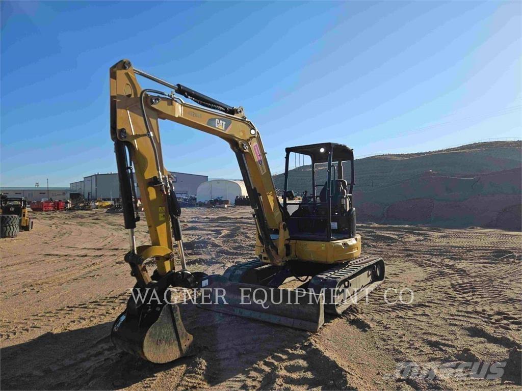 CAT 305.5E2CR Paletli ekskavatörler