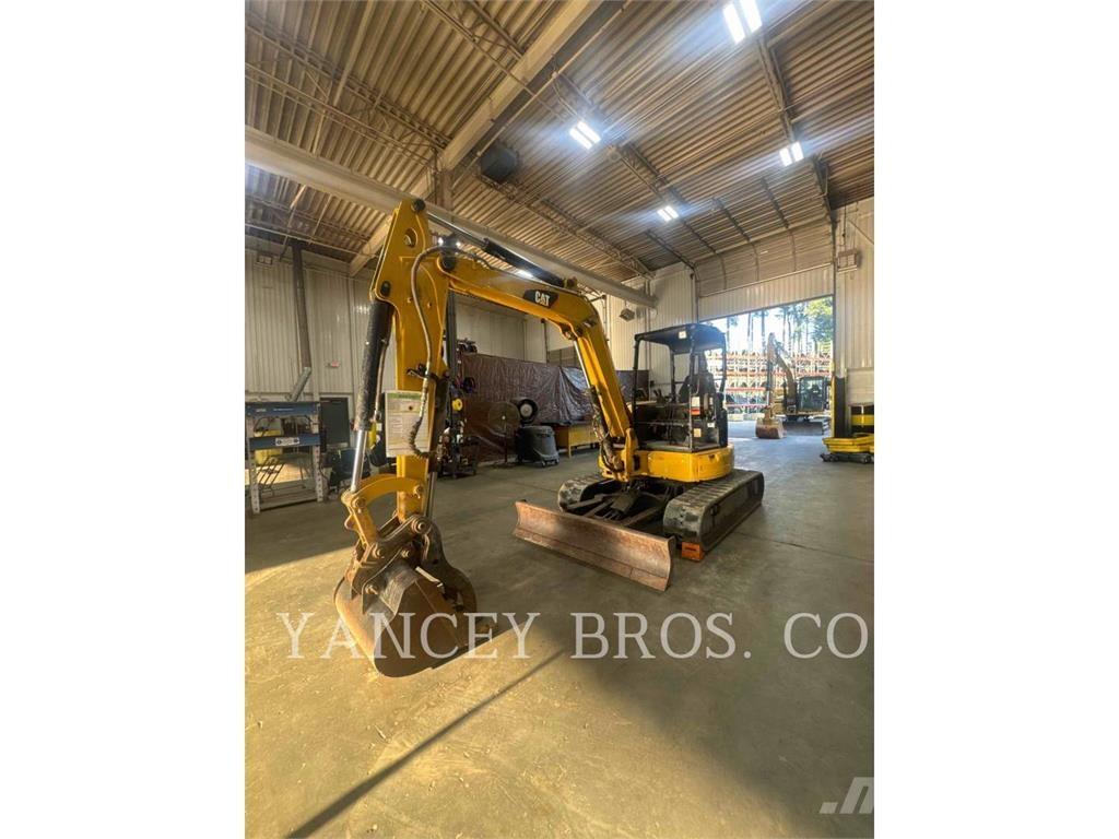 CAT 305.5E2CR Paletli ekskavatörler