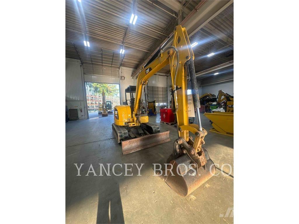 CAT 305.5E2CR Paletli ekskavatörler