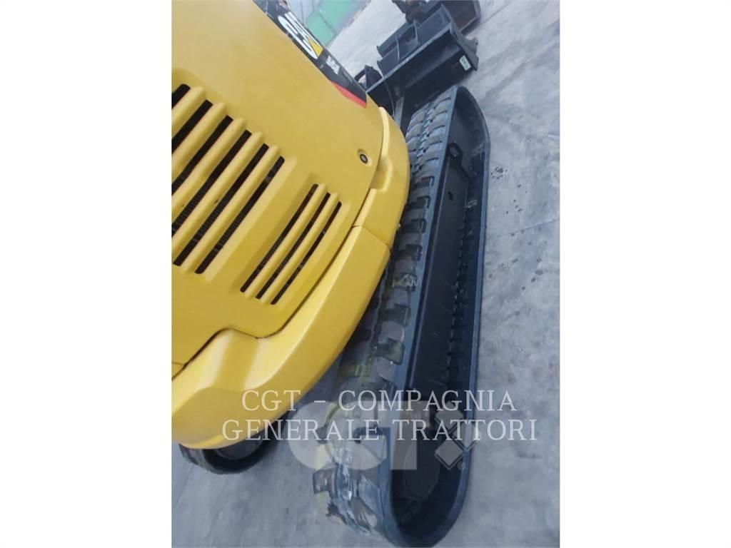 CAT 305 E2 Paletli ekskavatörler