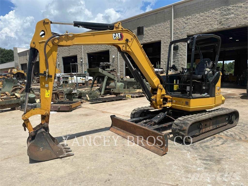 CAT 30507CR Paletli ekskavatörler