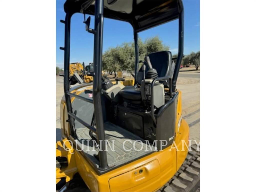 CAT 305E2 Paletli ekskavatörler