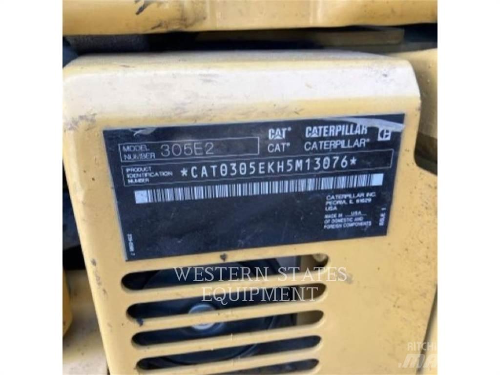 CAT 305E2 Paletli ekskavatörler