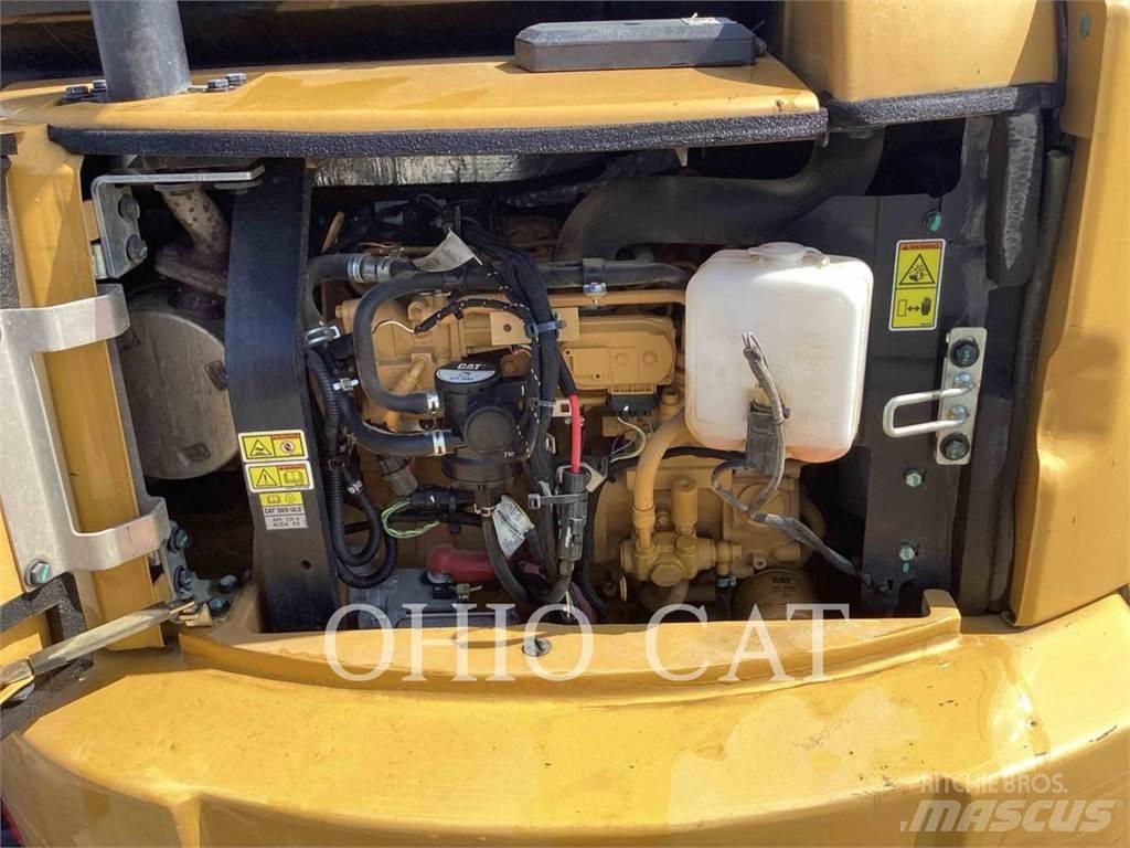 CAT 305E2 Paletli ekskavatörler