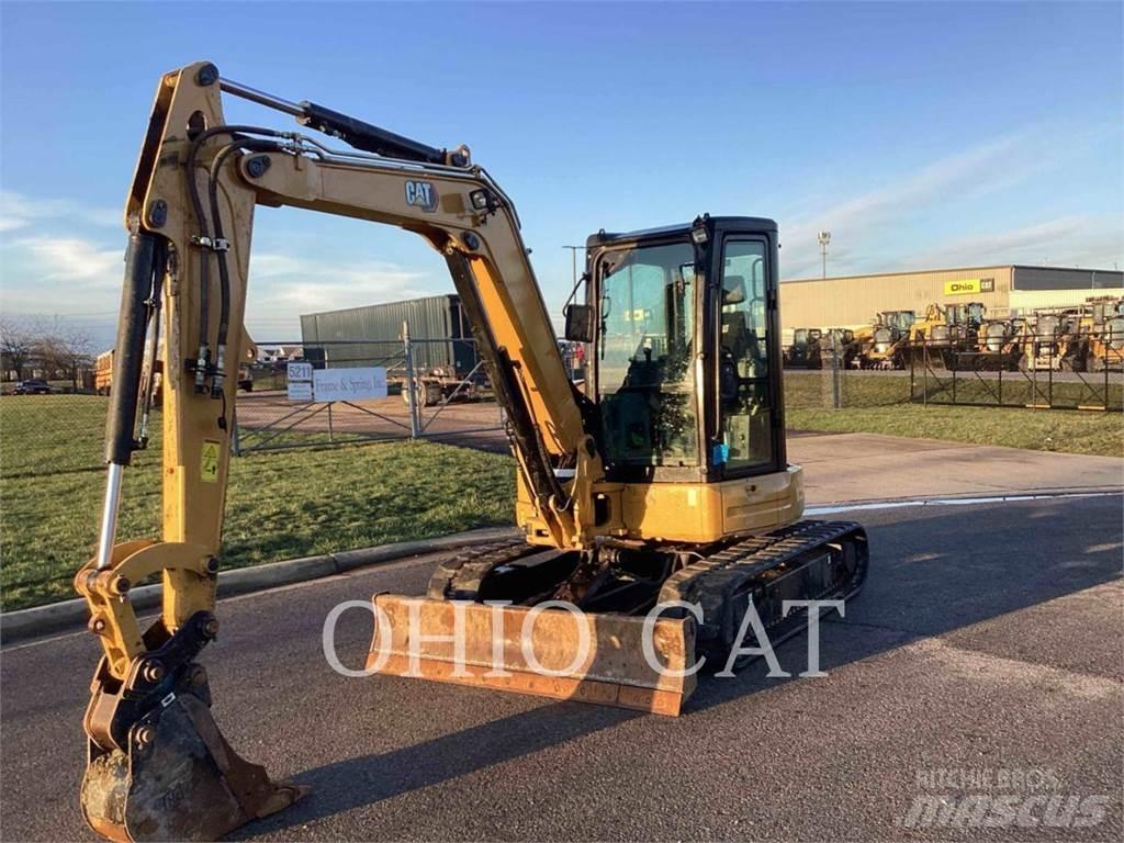 CAT 305E2 Paletli ekskavatörler