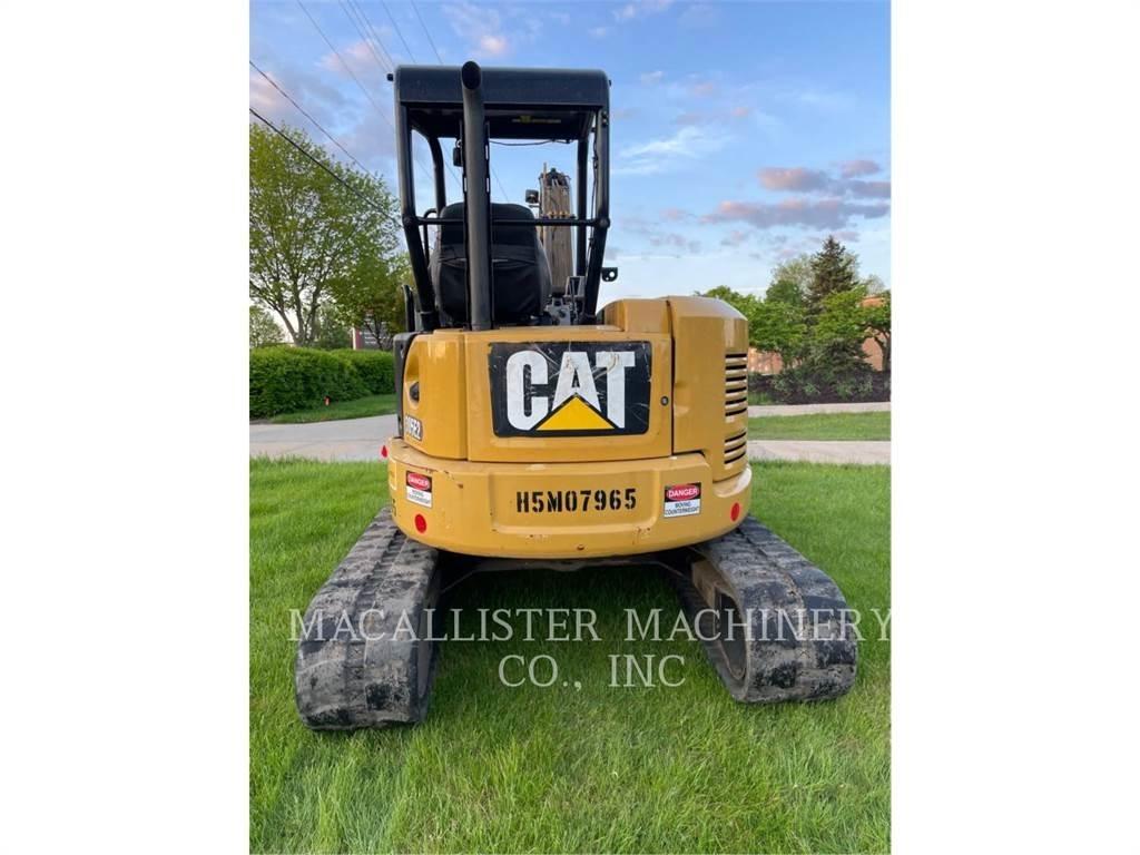 CAT 305E2CR Paletli ekskavatörler