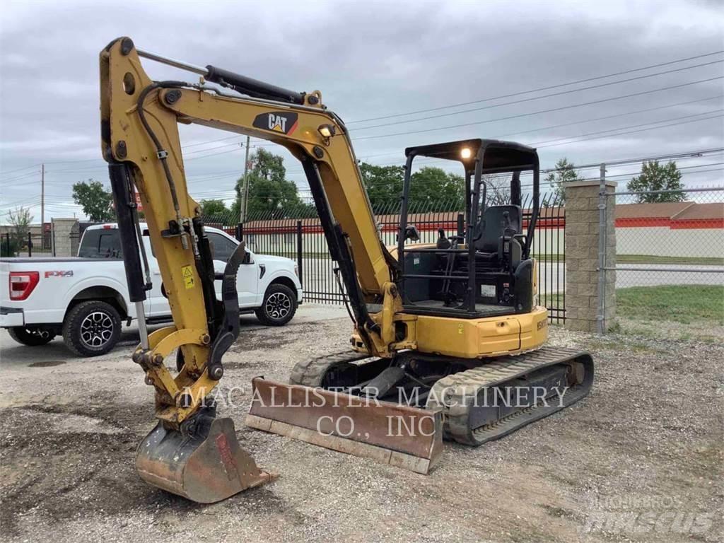 CAT 305E2CR Paletli ekskavatörler