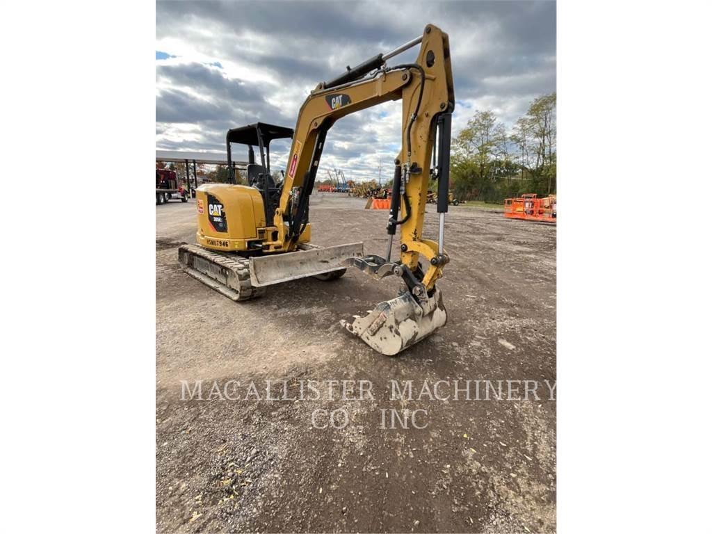 CAT 305E2CR Paletli ekskavatörler