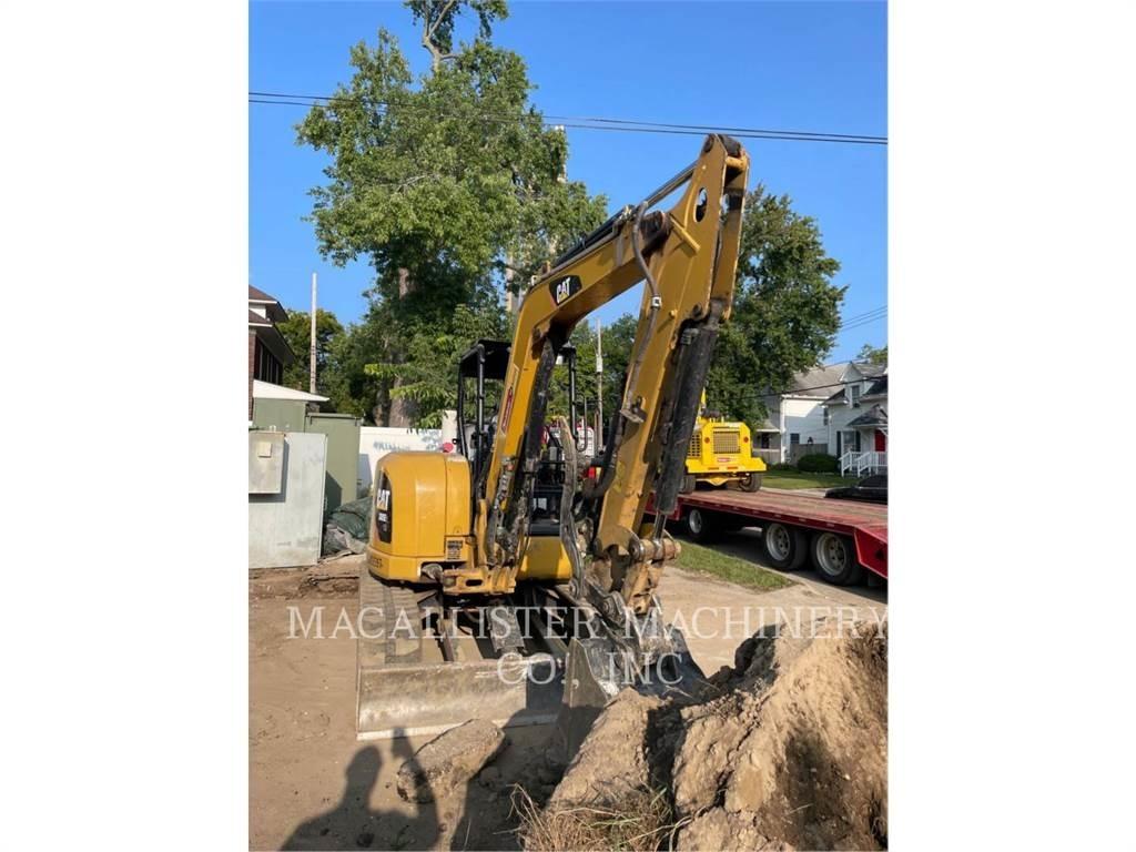 CAT 305E2CR Paletli ekskavatörler