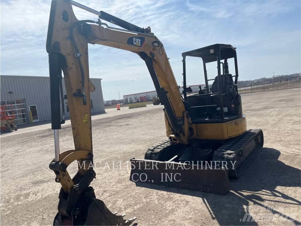 CAT 305E2CR Paletli ekskavatörler