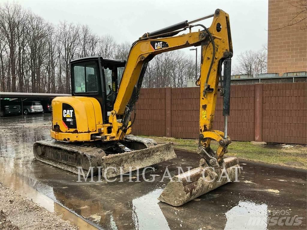 CAT 305E2CR Paletli ekskavatörler