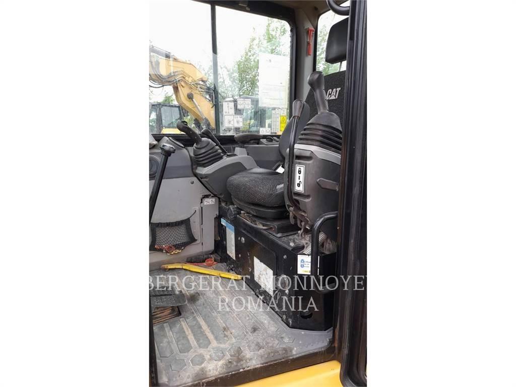CAT 305E2CR Paletli ekskavatörler