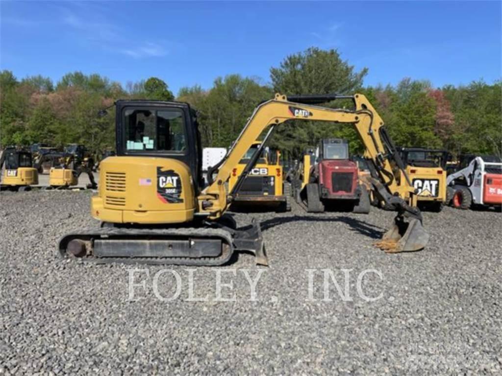 CAT 305E2CR Paletli ekskavatörler
