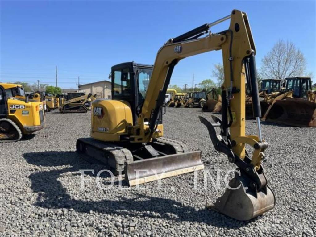 CAT 305E2CR Paletli ekskavatörler