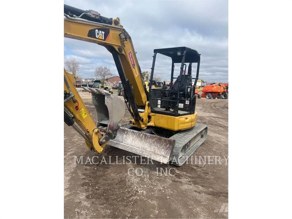 CAT 305E2CR Paletli ekskavatörler