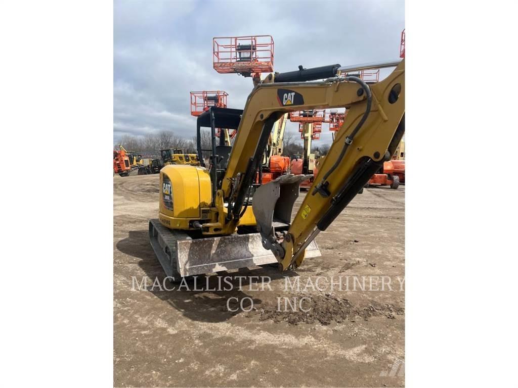CAT 305E2CR Paletli ekskavatörler