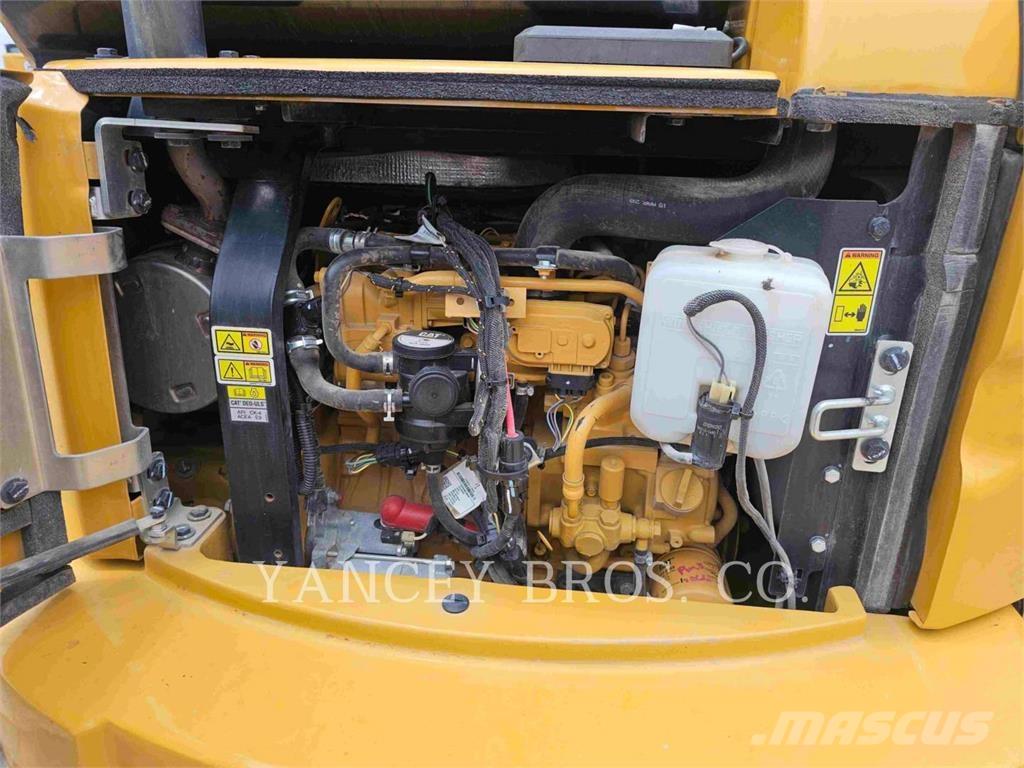 CAT 305E2CR Paletli ekskavatörler