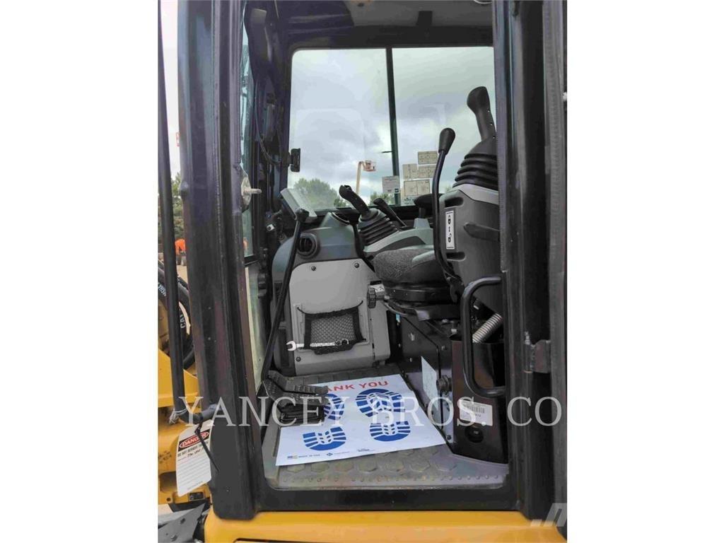 CAT 305E2CR Paletli ekskavatörler
