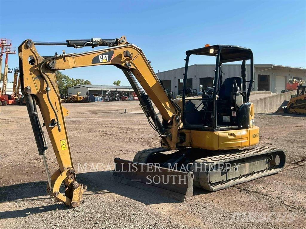 CAT 305E2CR Paletli ekskavatörler