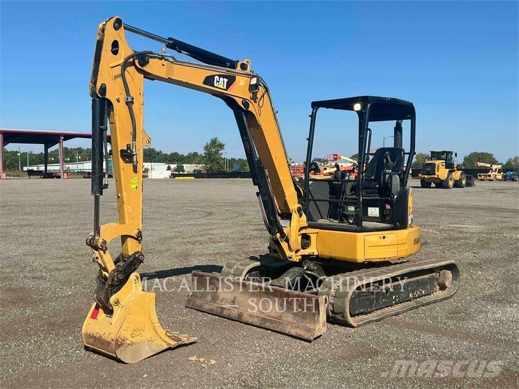 CAT 305E2CR Paletli ekskavatörler