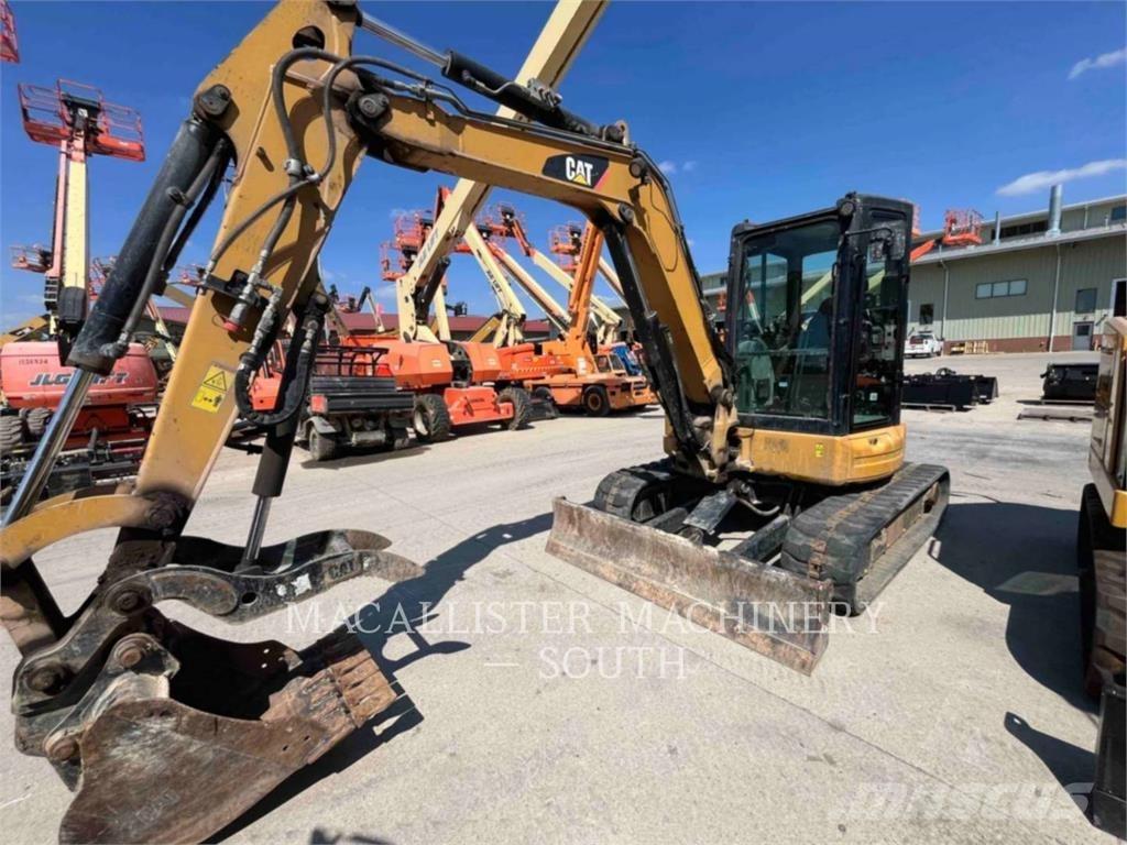 CAT 305E2CR Paletli ekskavatörler