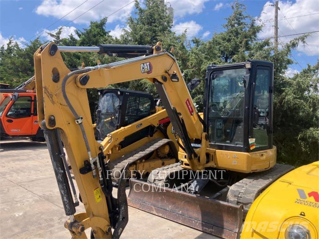 CAT 305E2LC Paletli ekskavatörler