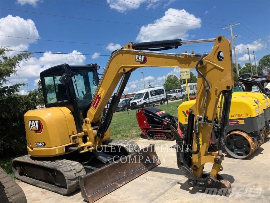 CAT 305E2LC Paletli ekskavatörler
