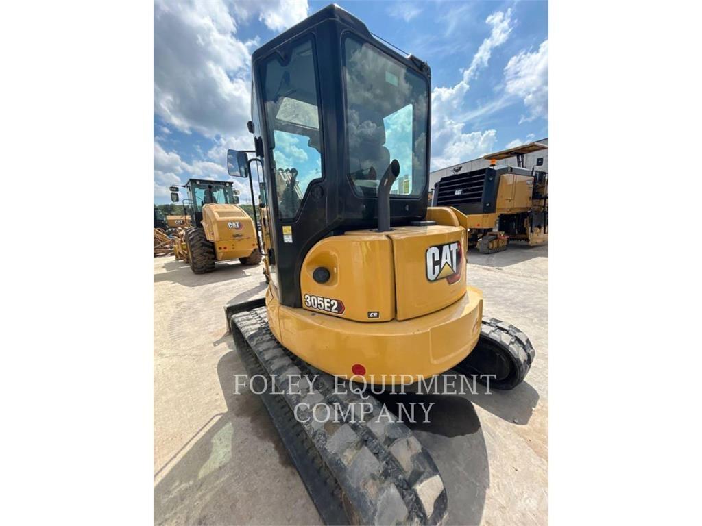 CAT 305E2LC Paletli ekskavatörler