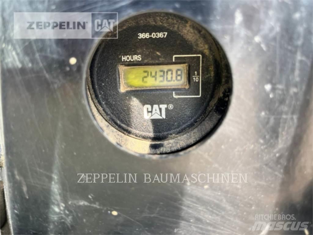 CAT 305ECR Paletli ekskavatörler