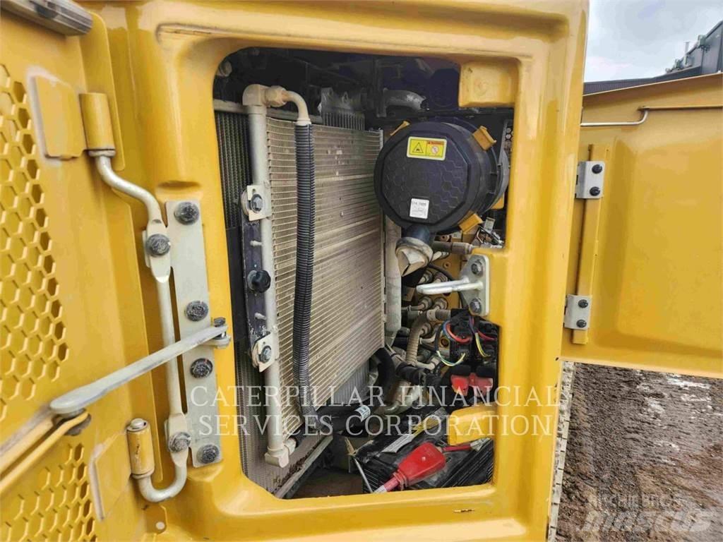 CAT 306 07A CR Paletli ekskavatörler