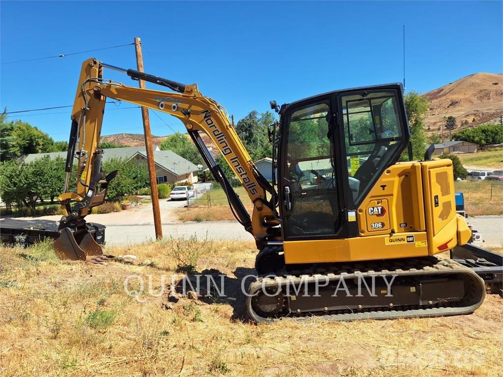 CAT 306 CR Paletli ekskavatörler