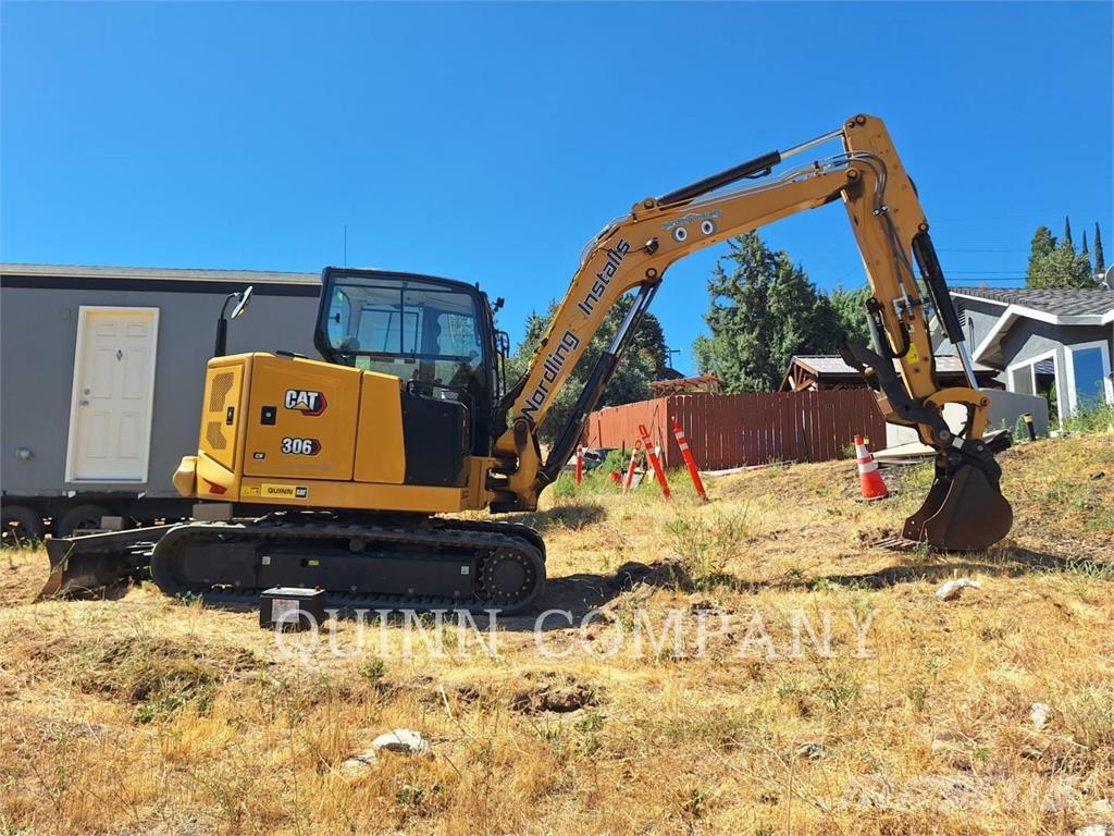 CAT 306 CR Paletli ekskavatörler