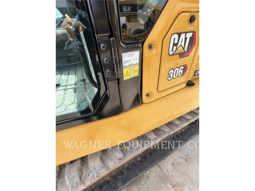 CAT 306 CR THB Paletli ekskavatörler