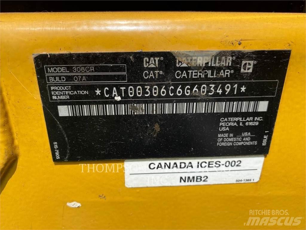 CAT 306CR Paletli ekskavatörler