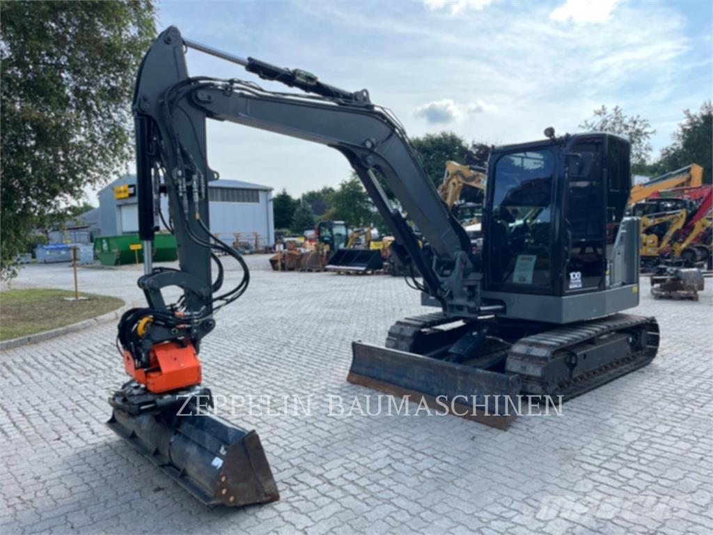 CAT 306CR-07A Paletli ekskavatörler