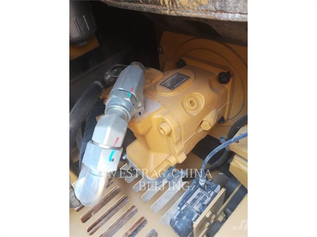 CAT 306E2 Paletli ekskavatörler
