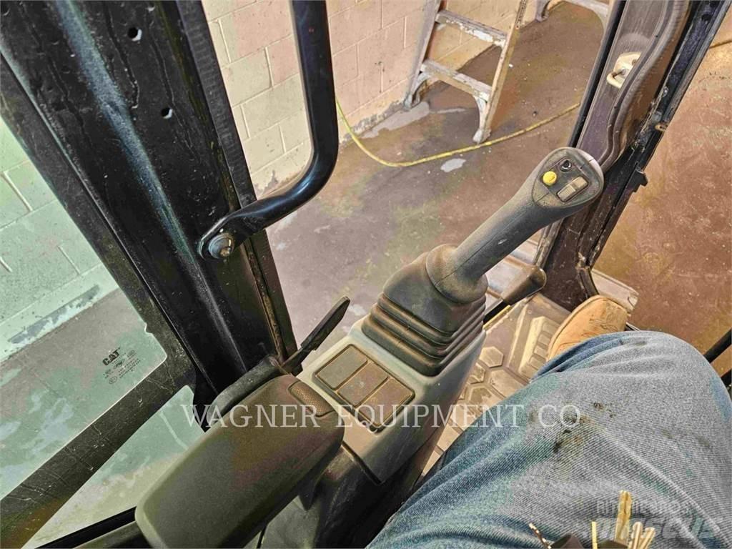 CAT 308 CR Paletli ekskavatörler