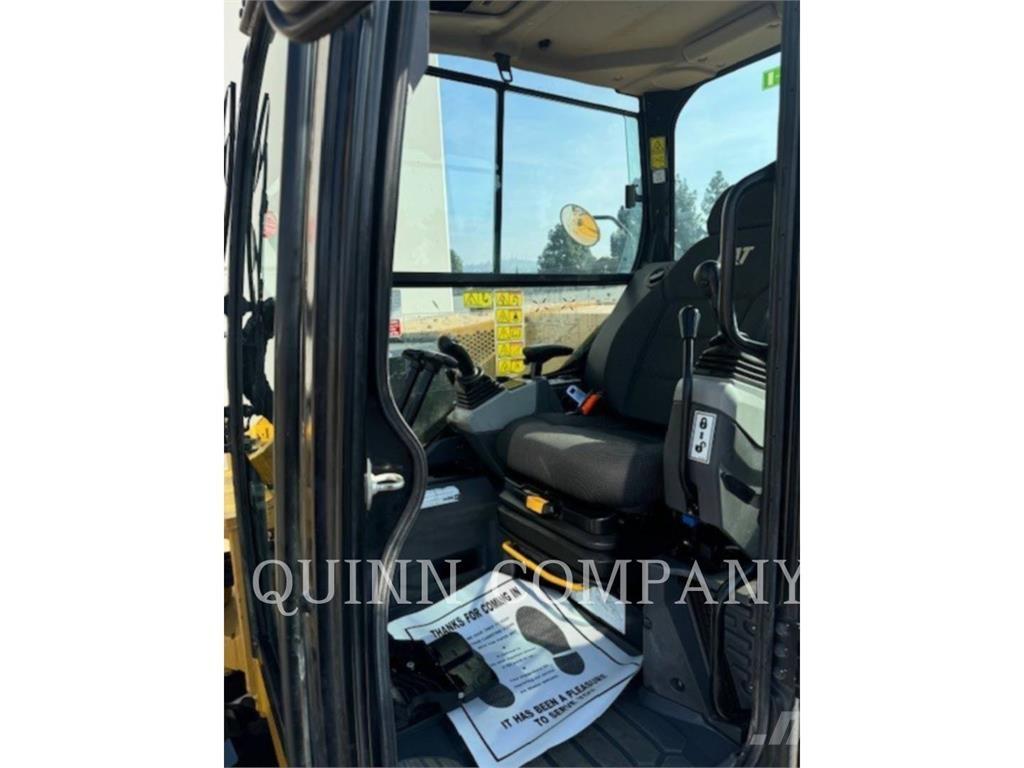 CAT 30807CR Paletli ekskavatörler