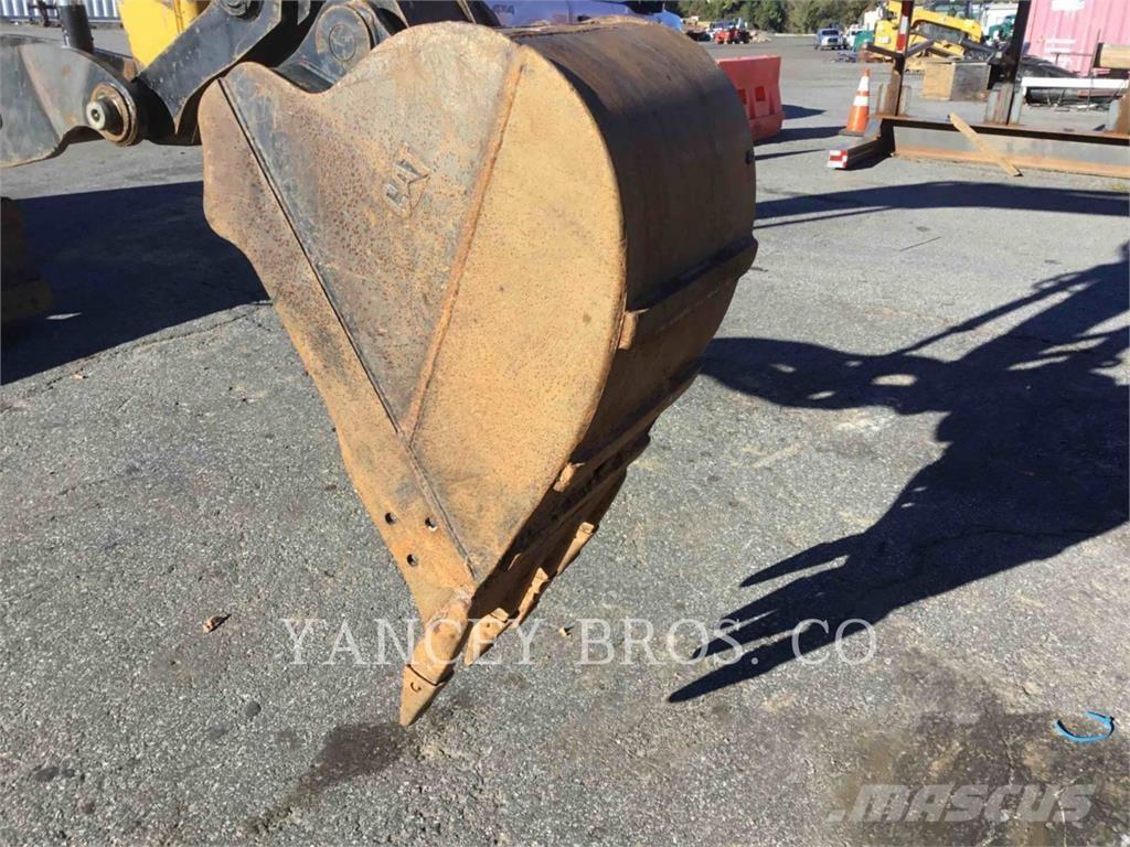 CAT 30807CR Paletli ekskavatörler